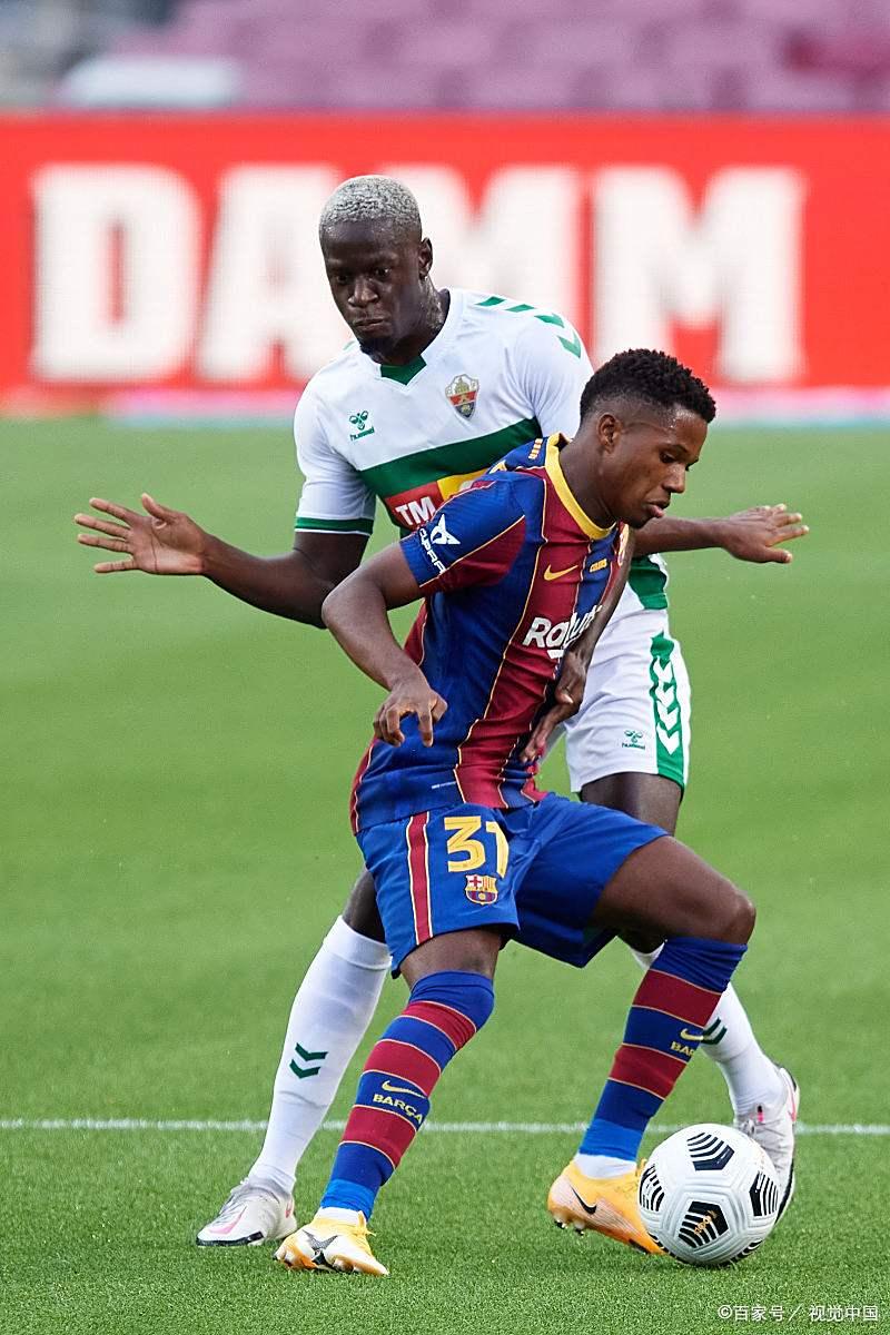 切尔西训练开放日，转会期状态回暖引欢呼，德甲在即，赛程密集仍需轮换的简单介绍